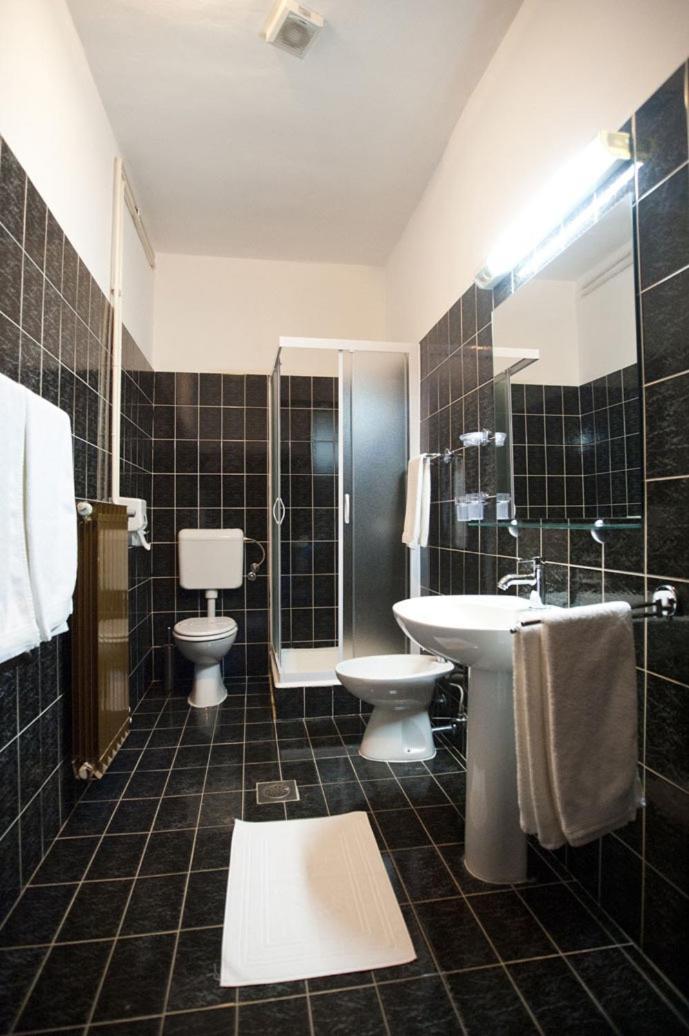 Hotel Zephyr - Plovanija Buje Kamer foto